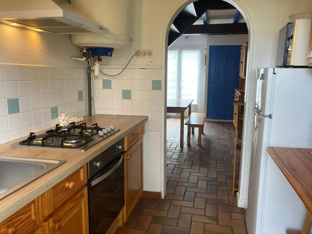 Maison Locmaria, 3 pièces, 4 personnes - FR-1-418-145 Casa vacanze